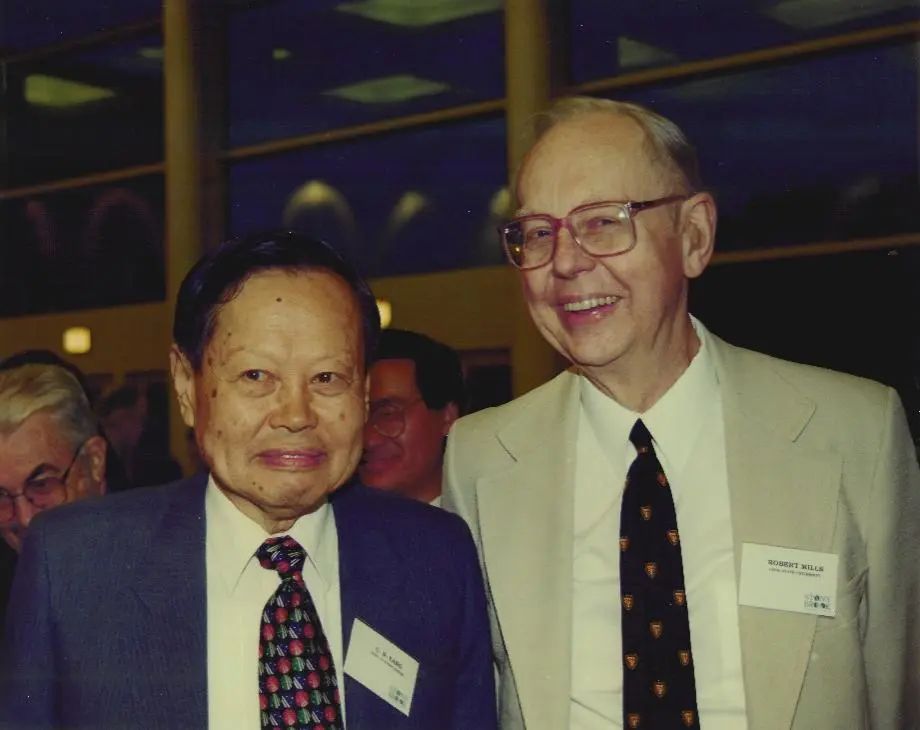 数学家杨振宁长寿秘诀,科学大家杨振宁百岁华诞专题