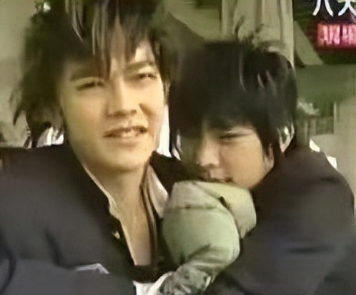 炎亚纶和汪东城真的爱过吗,炎亚纶单恋汪东城