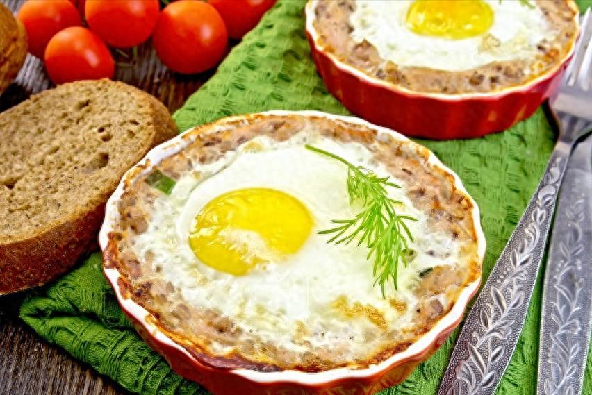 我53岁，存款680000，老伴手术缴费时余额不足，我：没钱就拔管吧