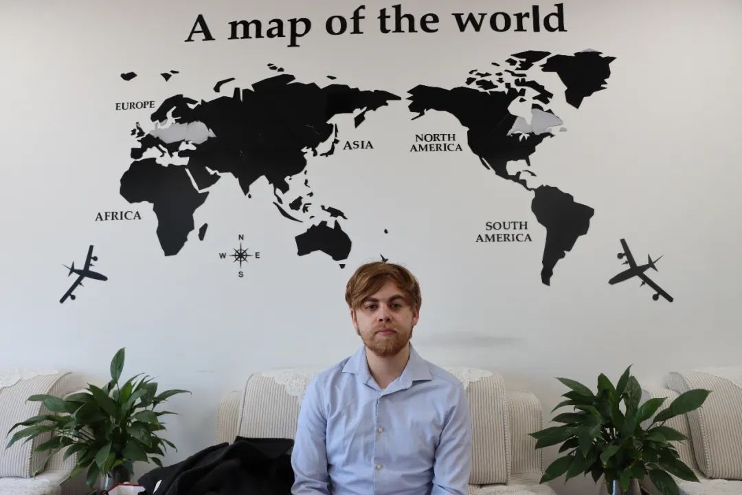 鏂拌タ鍏板墠浠荤Щ姘戝畼,鏂拌タ鍏板墠绉绘皯閮ㄩ暱