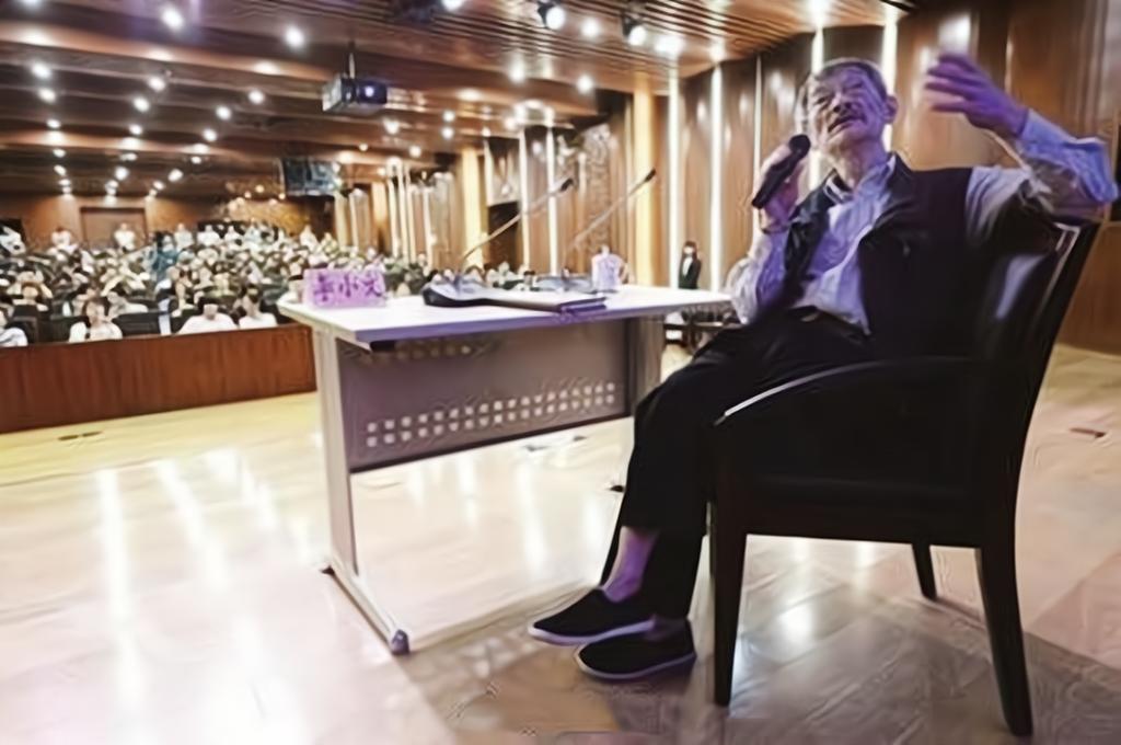 布鞋扫地僧李小文为华为代言,华为扫地僧李小文