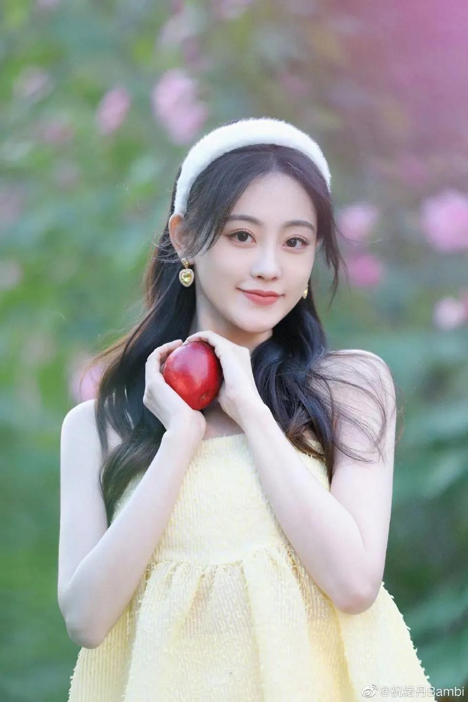 祝绪丹唱当你,祝绪丹吃糖视频完整版