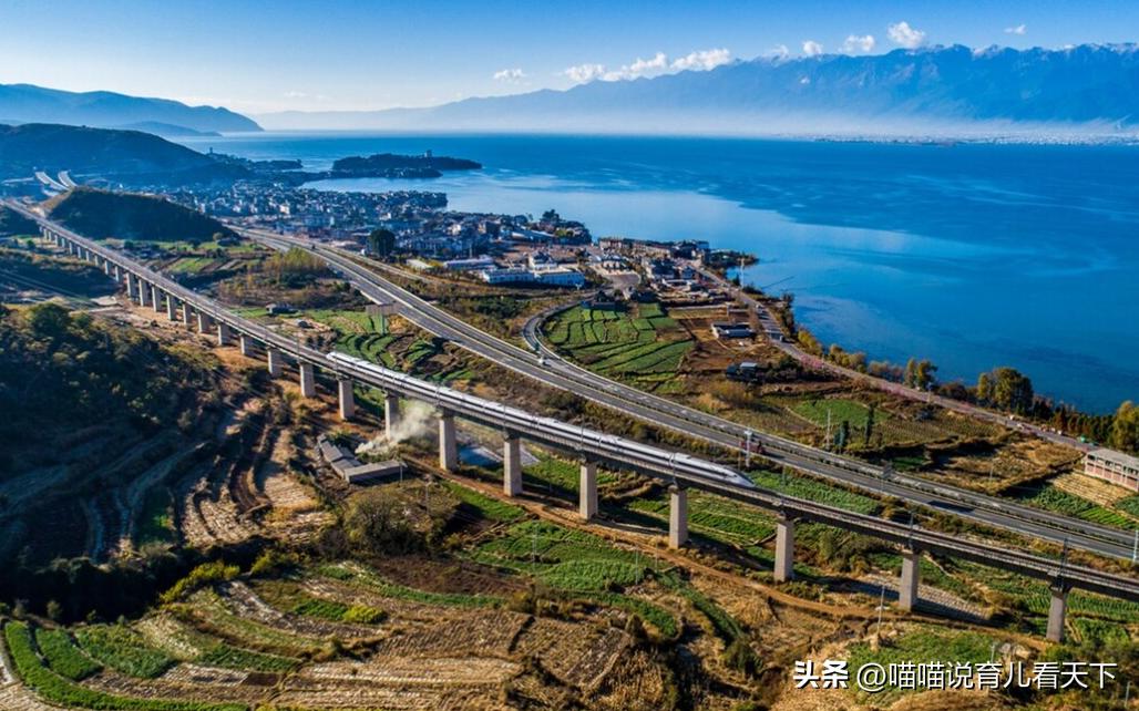 国内最美的四趟列车测评,国内最美的四趟火车你坐过吗