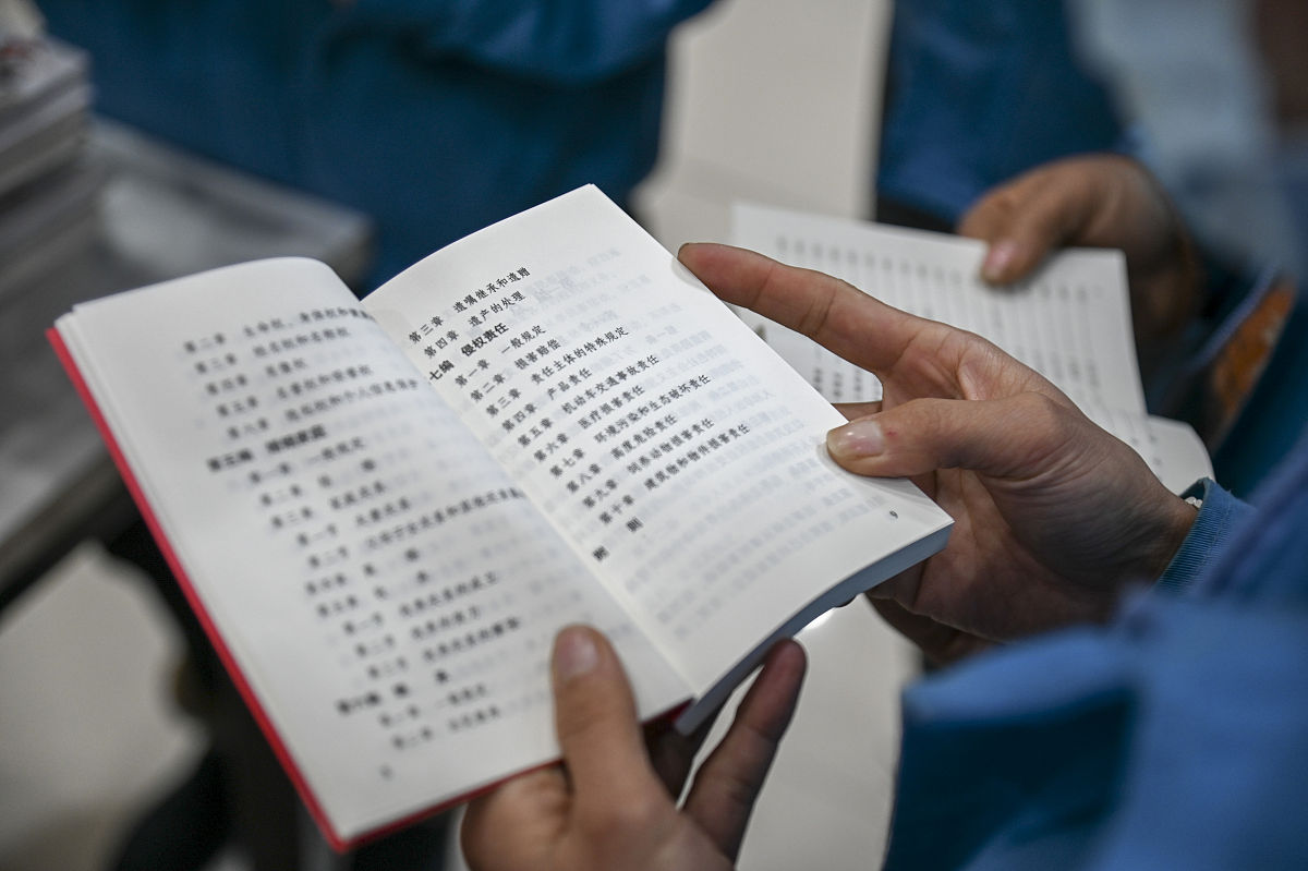 证券账户100万资金,证券账户资金一亿