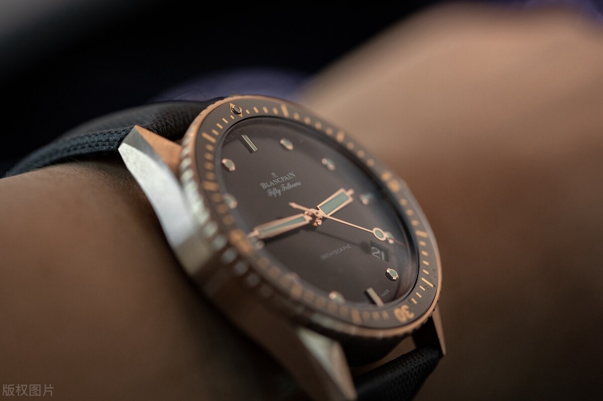 宝珀五十噚5200极光绿和绿水鬼,宝珀50噚与劳力士水鬼