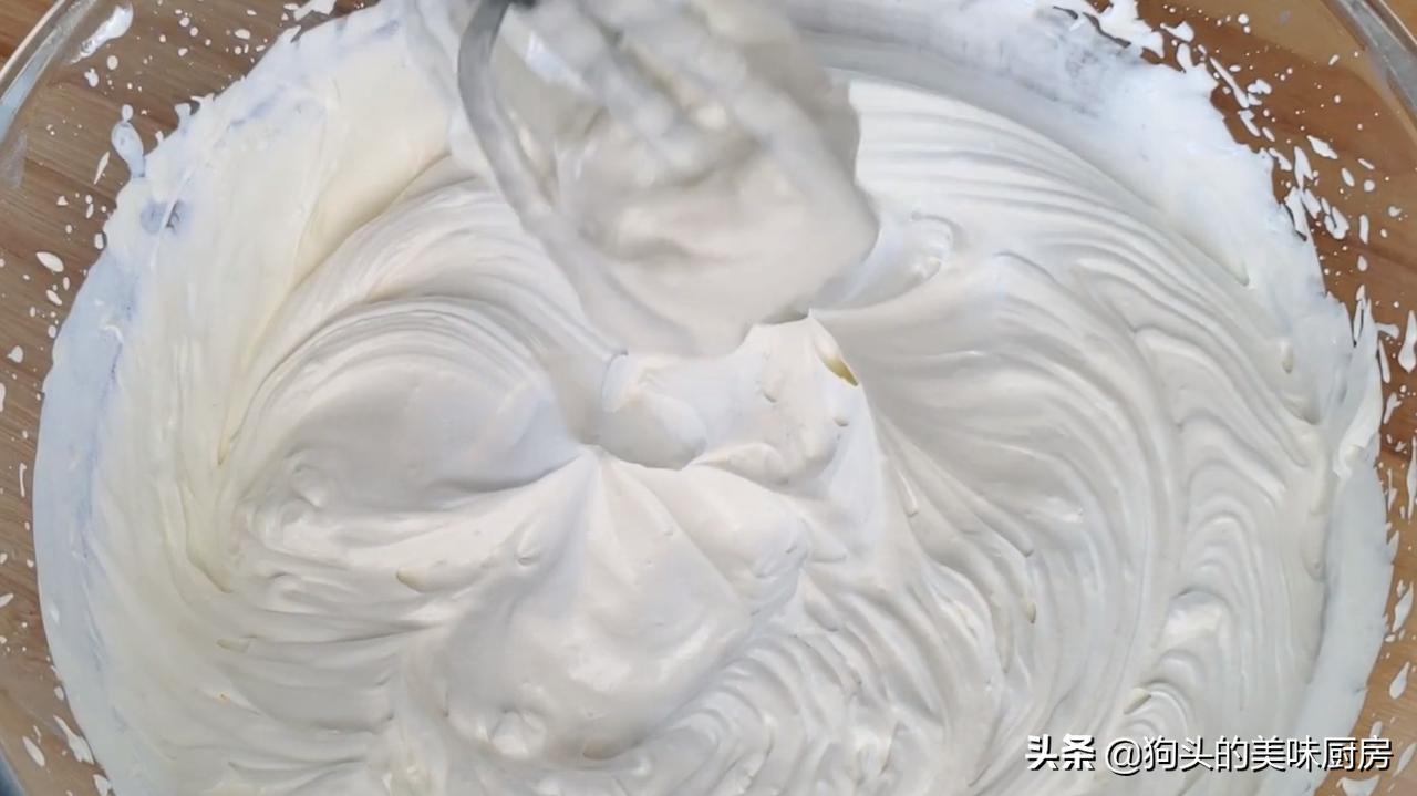 在家做不用打蛋器全手工生日蛋糕,做生日蛋糕不用火不用电不用鸡蛋