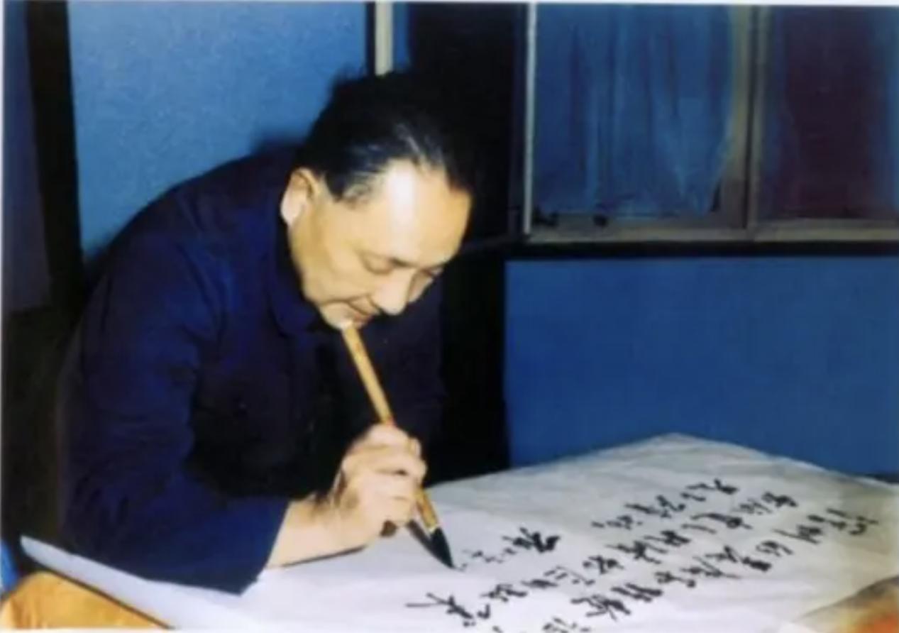 21年前苏联解体，全世界都等看中国笑话，*小平邓**是如何力挽狂澜的