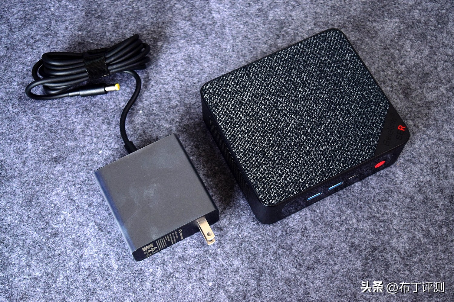 零刻迷你主机ser5max,零刻ser5max准系统开箱