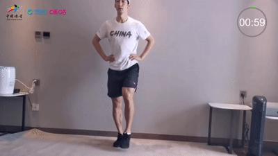 冬奥武大靖冲刺瞬间2000米,武大靖腿部锻炼