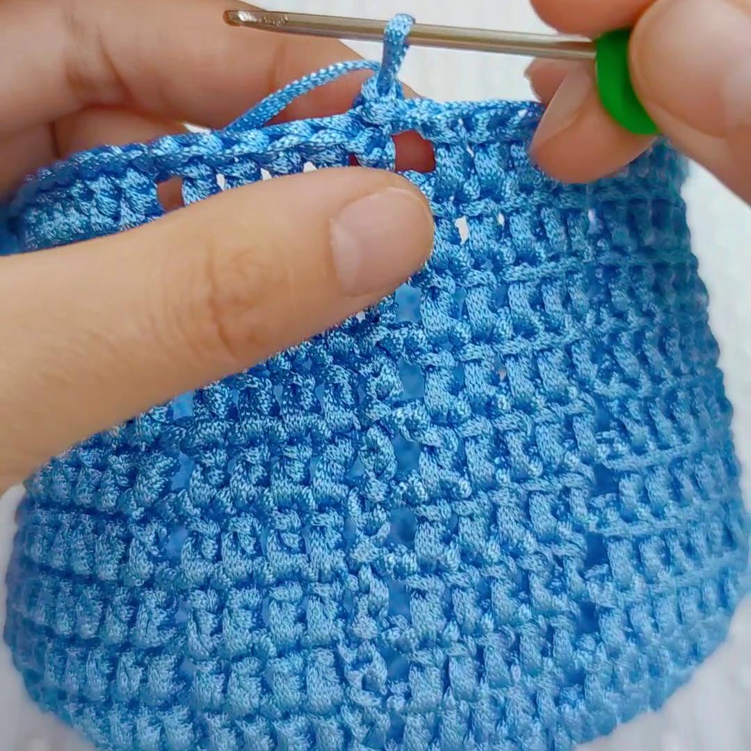 毛线迷你帽子的钩织教程全过程,青柠手工店冬季钩针米奇护耳帽