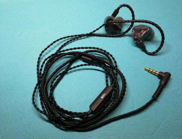 有线耳机什么类型的耳机音质好,什么牌子的有线耳机音质好