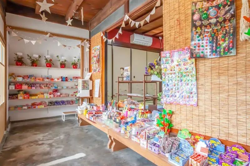 “チロル堂”，一家斩获世界大奖的零食店，用“魔法”守护孩子~