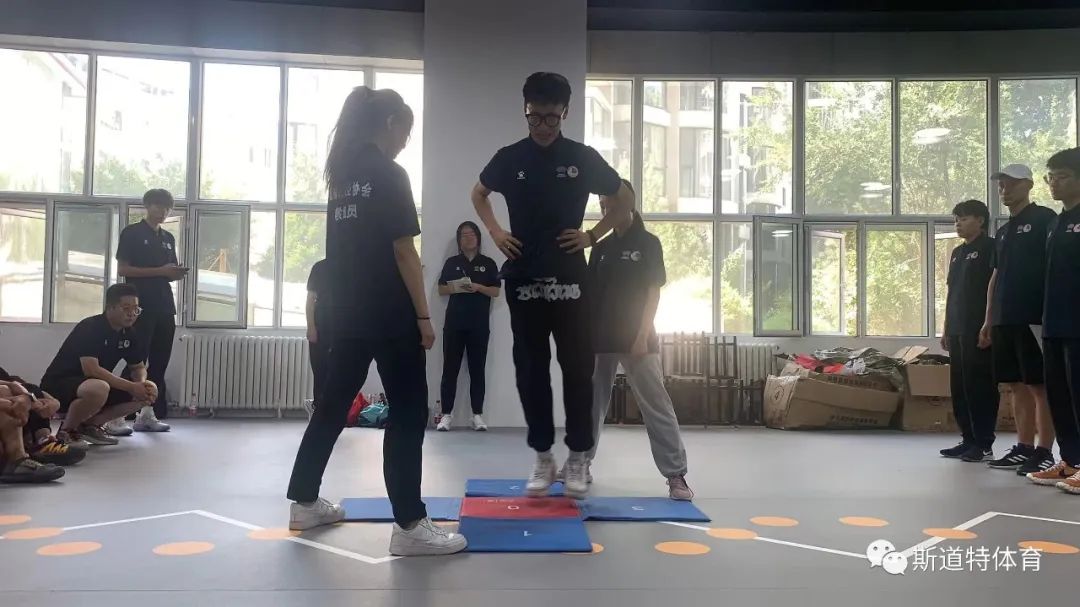 中国田径协会e级教练,中国田径协会教练员在哪里培训