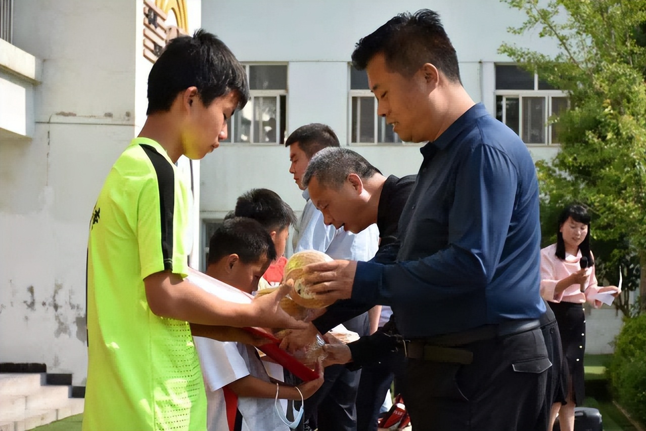 小学生足球赛:席王街道教育系统积极打造体育品牌校、足球特色校
