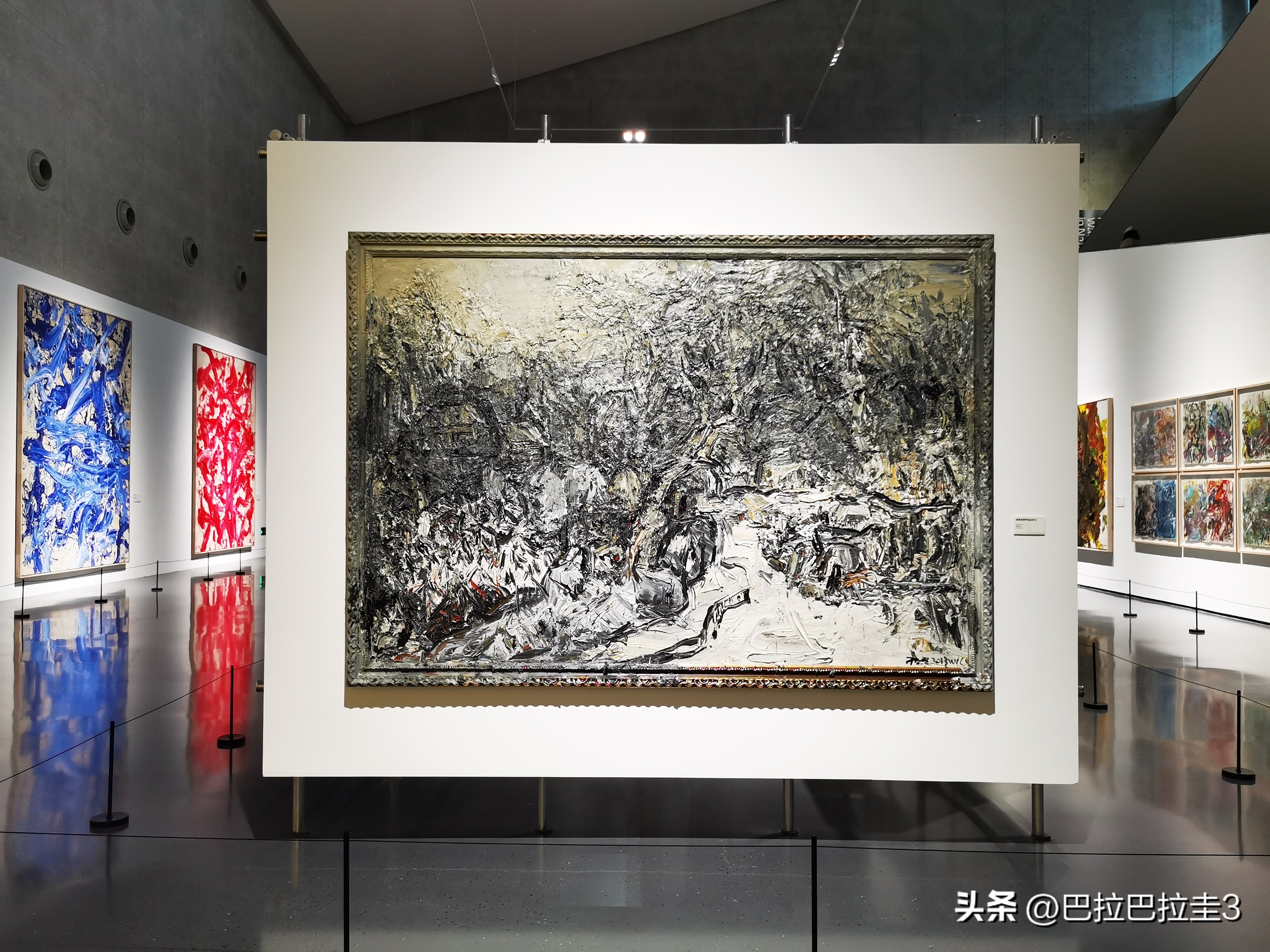 马树奇趣秀用脚画画,所有在脚心里画画的人