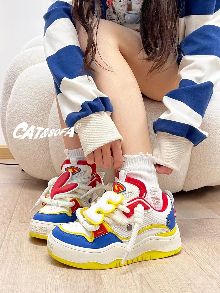 春秋增高鞋子不累脚百搭款黑白,好穿又增高的小白鞋