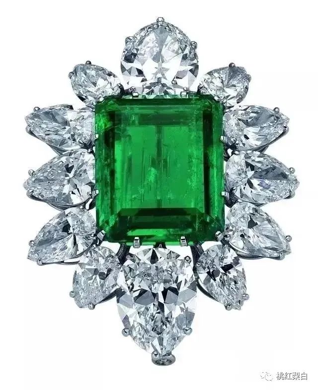 都炫耀起鸽子蛋了，她还是嫁了个假豪门？