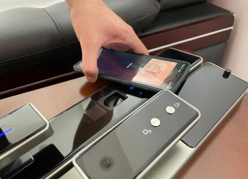 指纹锁与指静脉锁哪个更好,指静脉智能锁和指纹锁哪个更好用