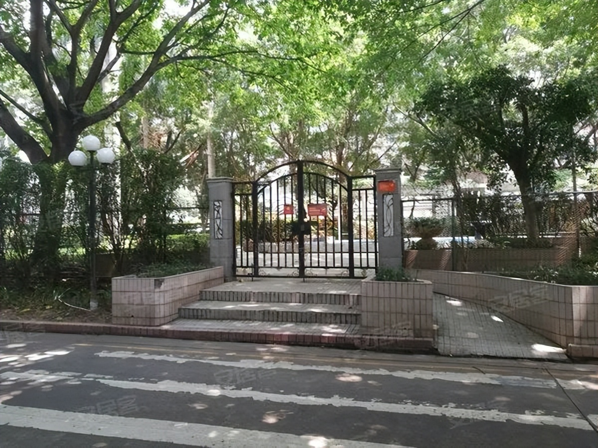 海关小学变华康!160个学生,160张课表?