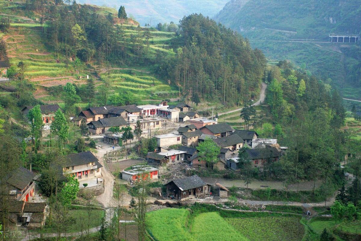 贵州借了多少地方债,中国信达与贵州省债务