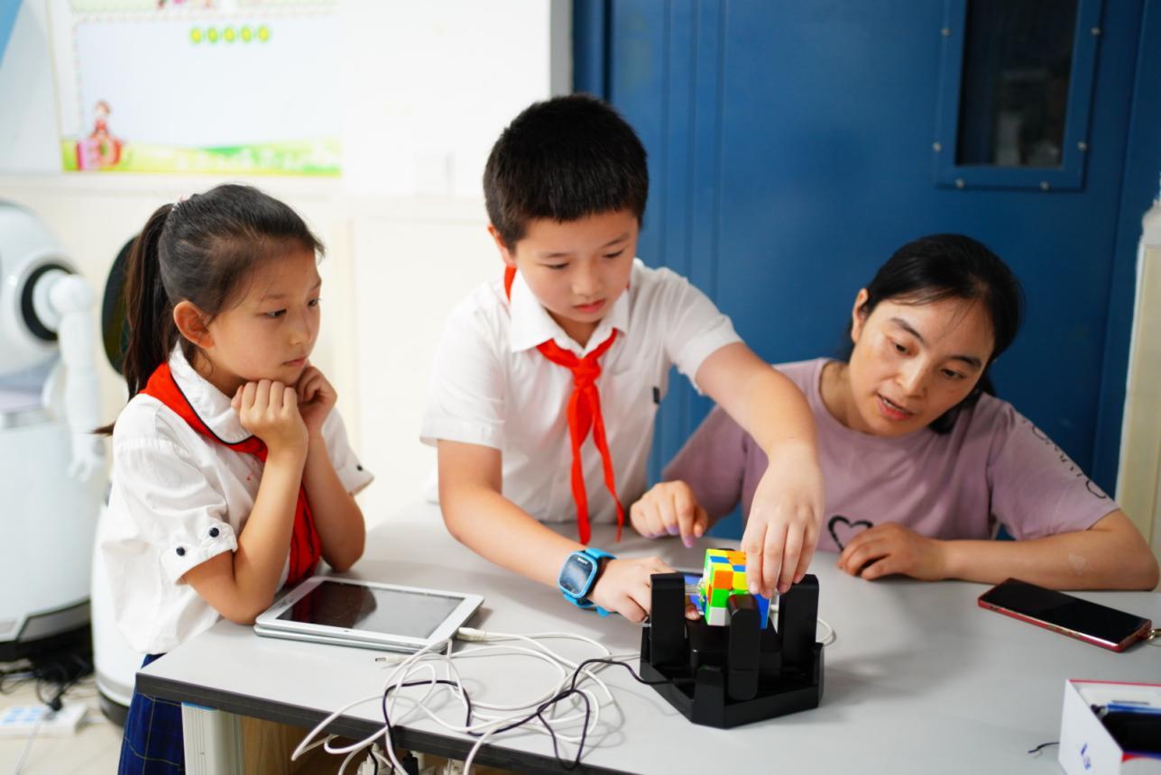 金山小学智慧校园,智教慧学