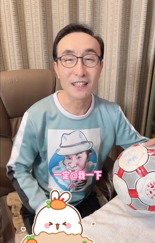 巩汉林女足签名球是真的还是假的,巩汉林女足签名假的