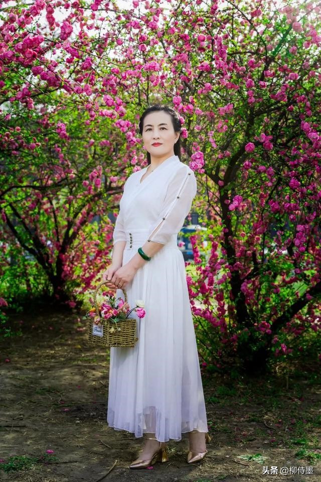 教你9个超实用的拍照显瘦的技巧,拍照显瘦的5个摄影技巧