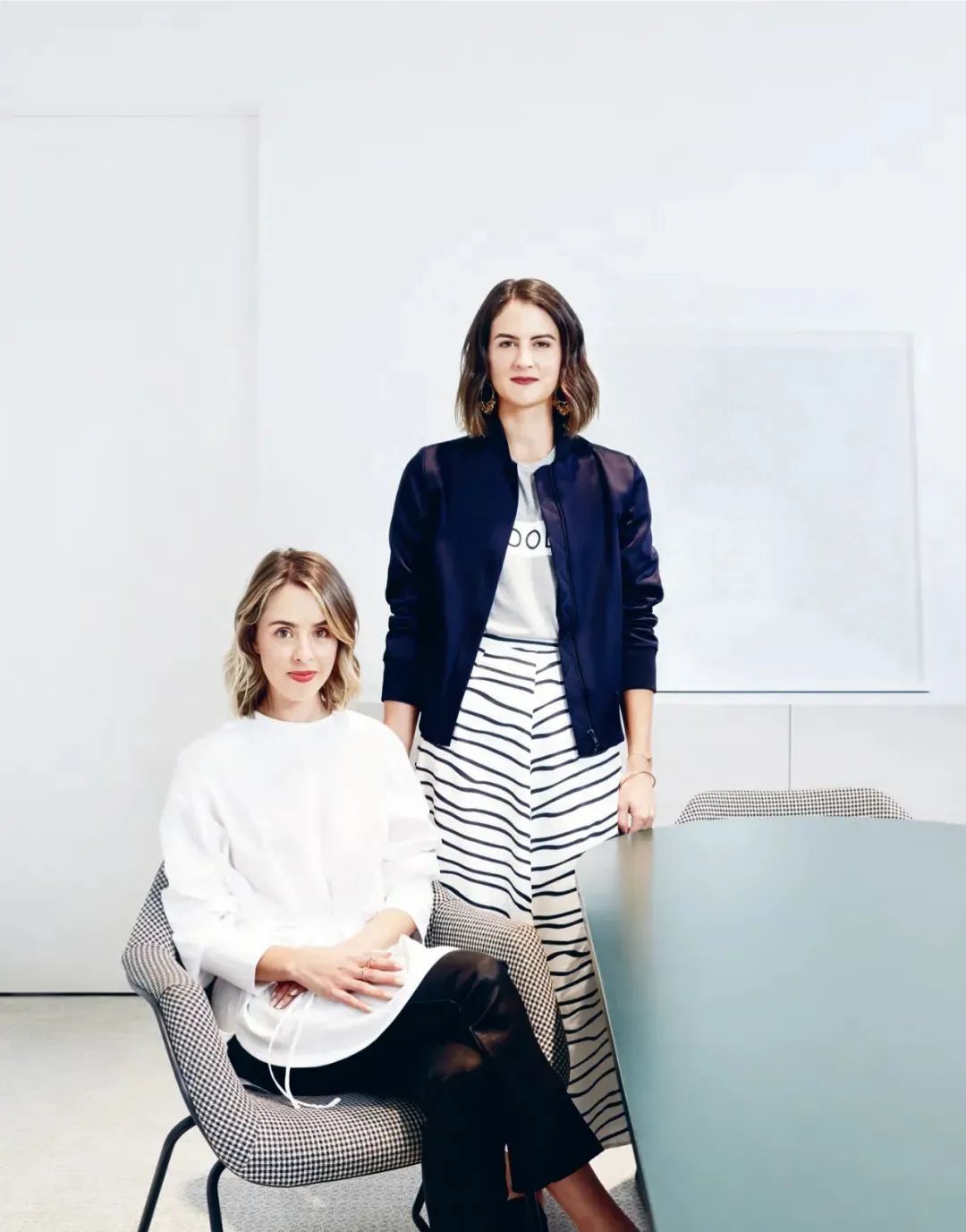 花园式极简清水混凝土别墅,混凝土极简别墅