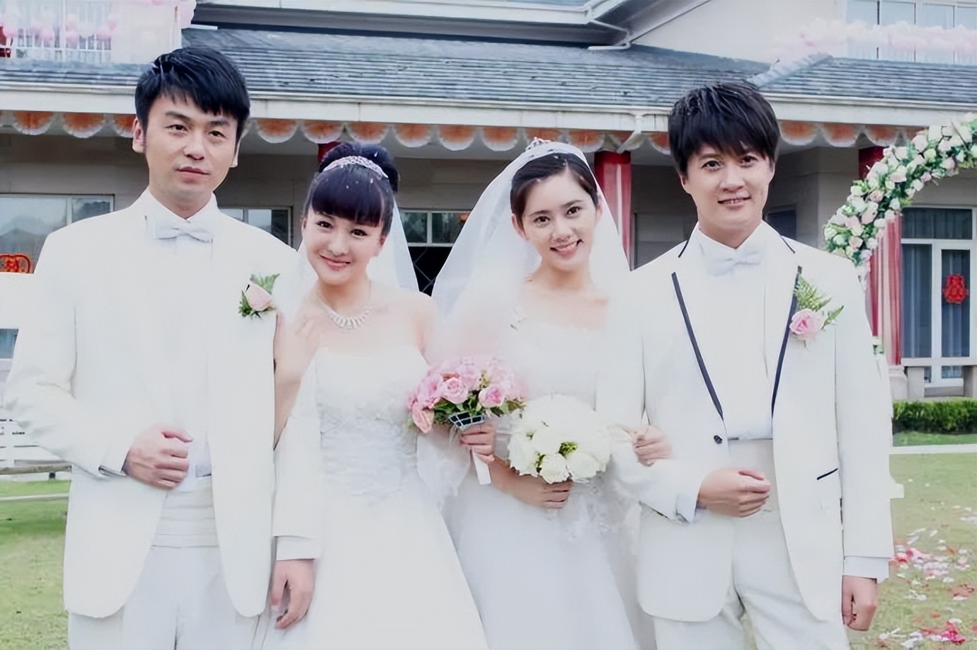 暴露年纪的人,韩国明星经历过什么才会爆火