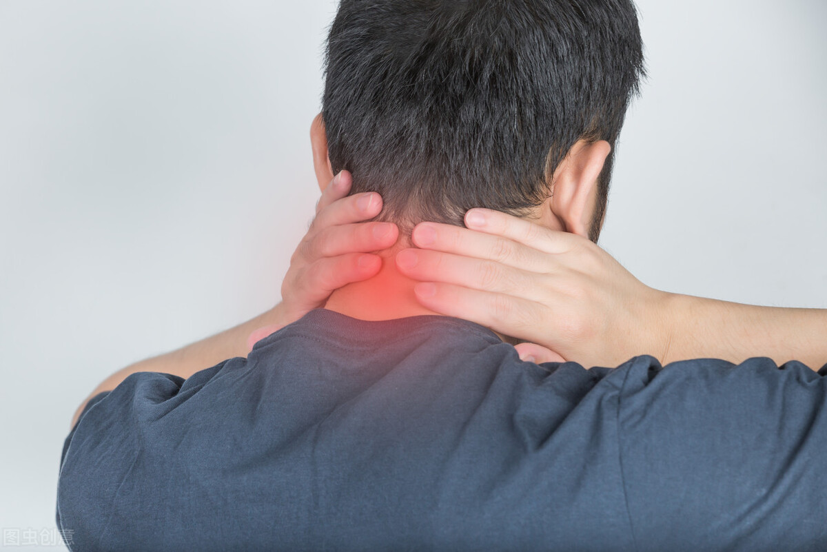 颈椎病引起四肢无力中医治疗处方,颈椎不好的人推拿