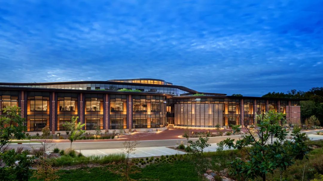 案例鉴赏|新建办公楼建筑设计节选