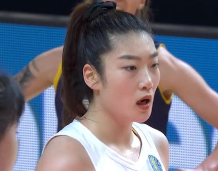 张隆前妻控诉球员李梦,张隆被前妻指控婚内出轨