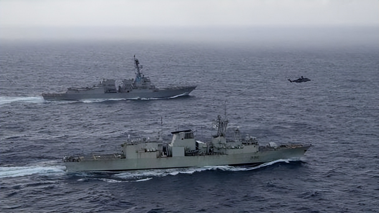 中方回应菲律宾4艘船擅自进入,执迷不悟阅兵视频