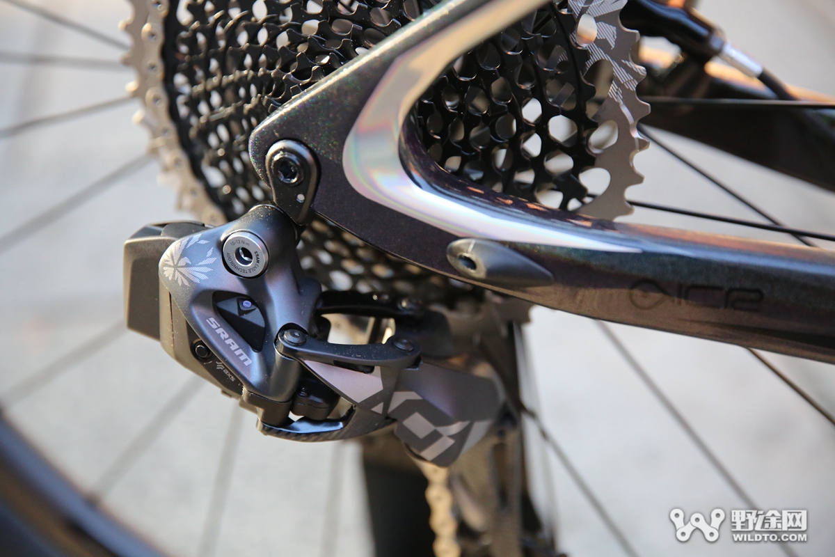 喜德盛山霸mt7口碑,喜德盛mt3山霸碳纤维山地车