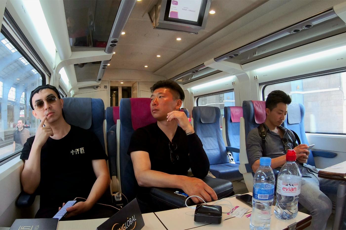 中国小伙荒岛求生大合集,中国小伙的航海日记合集