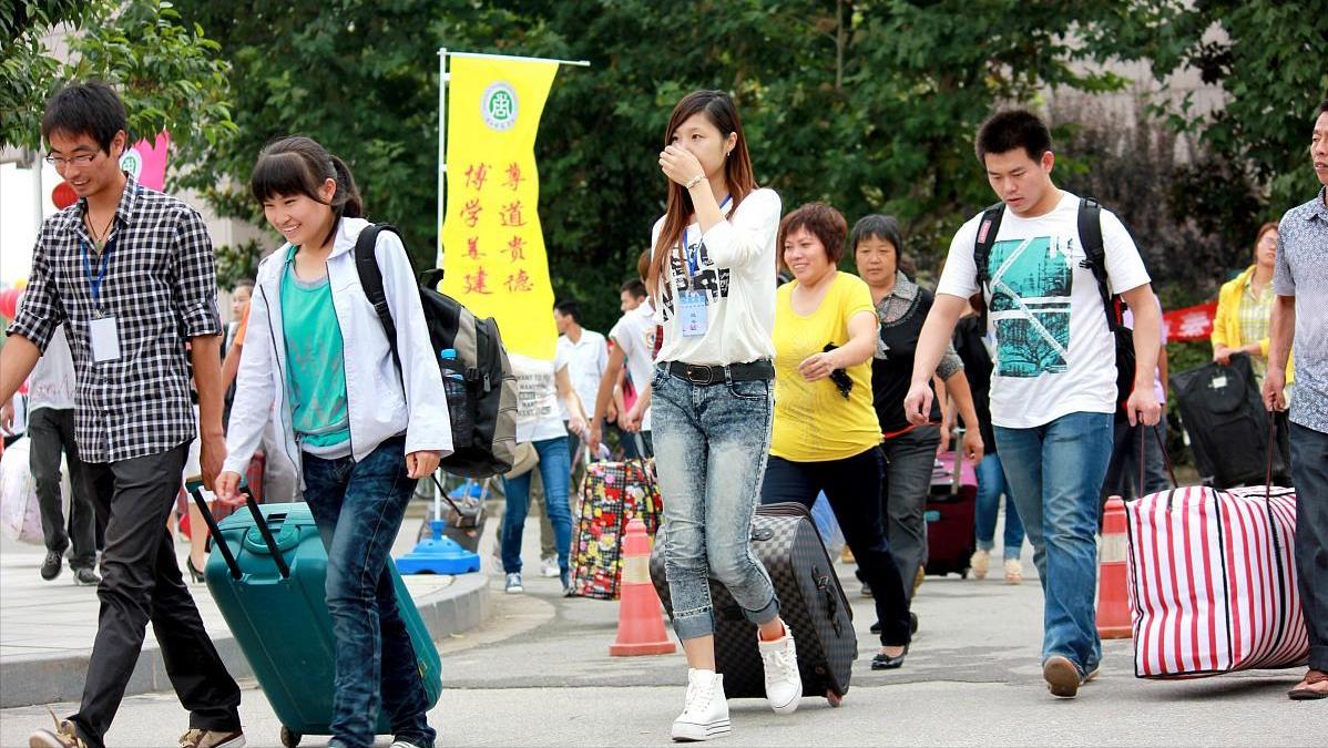 2023高校暑假安排公布，最早于6月中旬开启，还有个坏消息