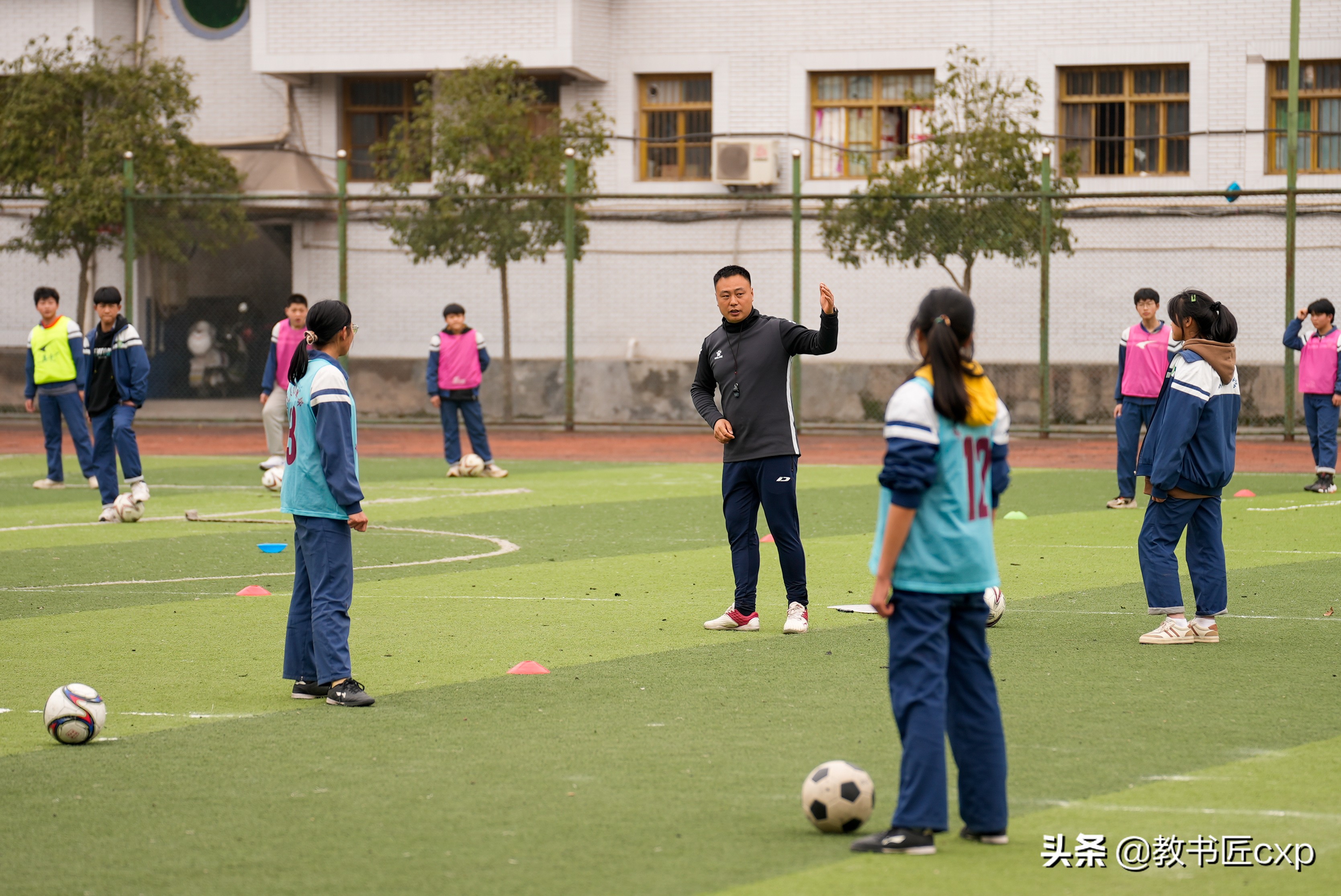 任市中学省级普教资助金科研课题通过结题鉴定