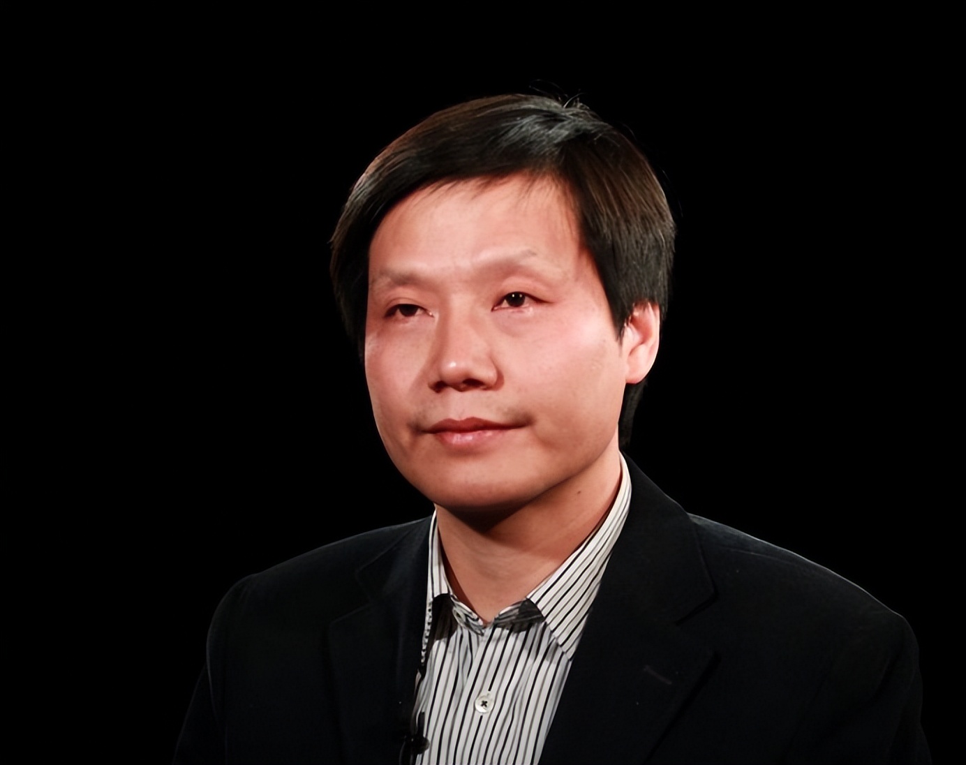 华为手机为什么比小米同等价格高,华为手机与小米还值得买吗