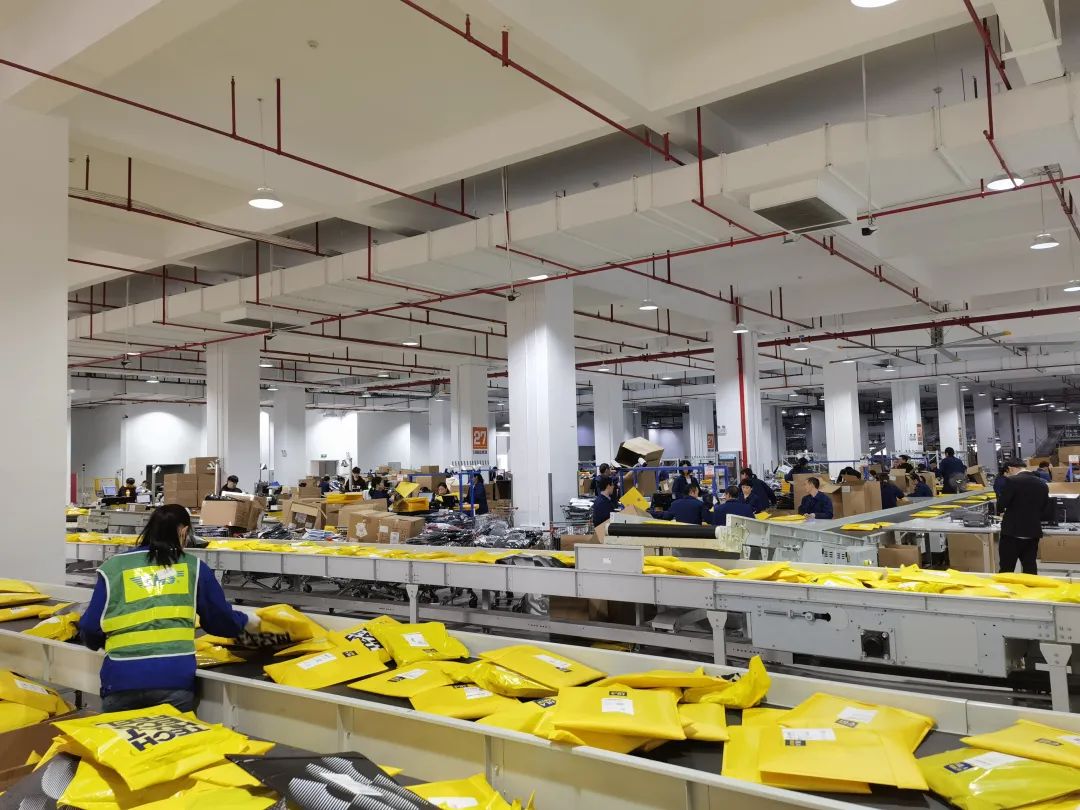 双11当天全国快递收快递6.39亿件,双11首日全国共揽收快递5.69亿件