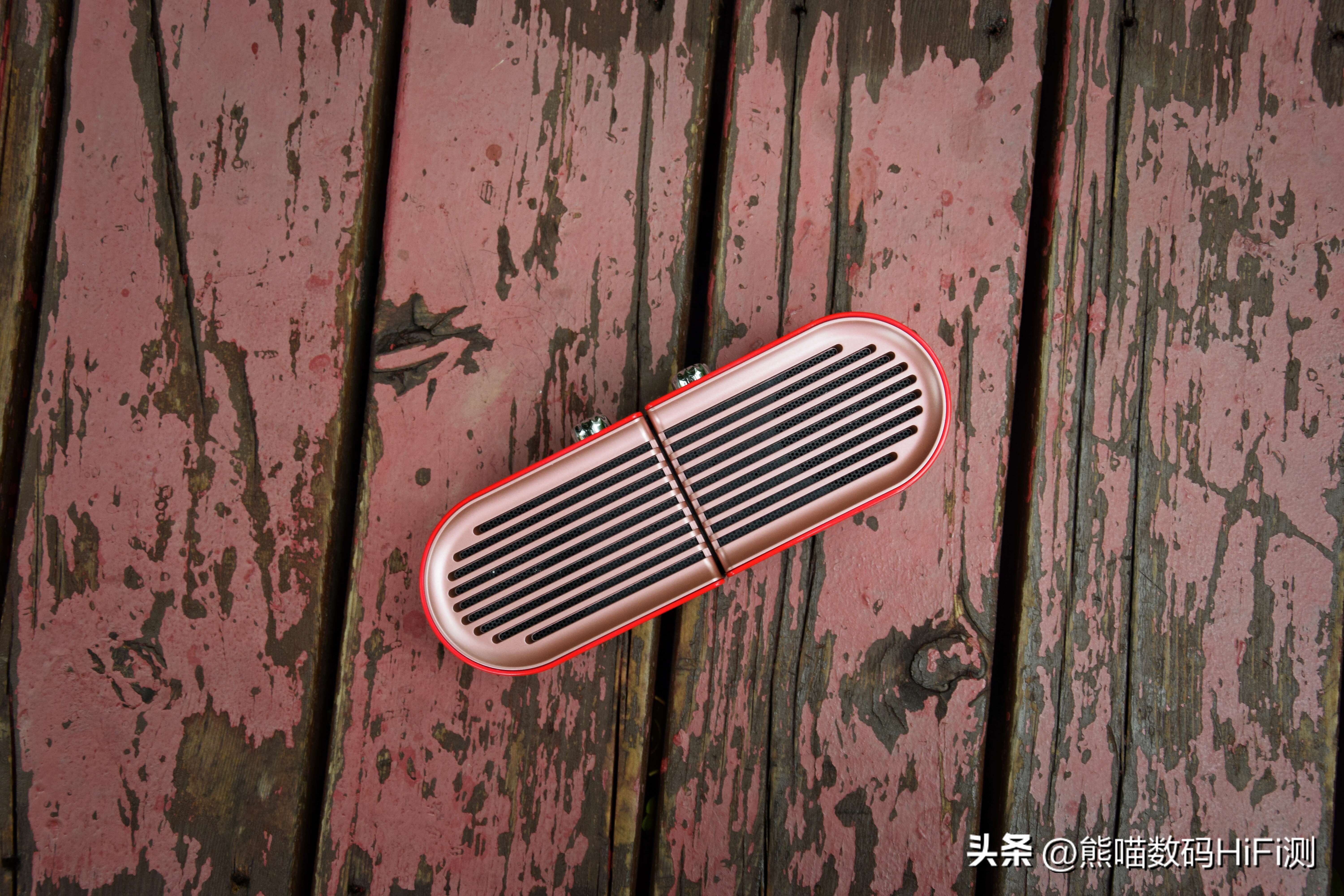 随身便携式户外蓝牙音响,户外旅行听歌设备