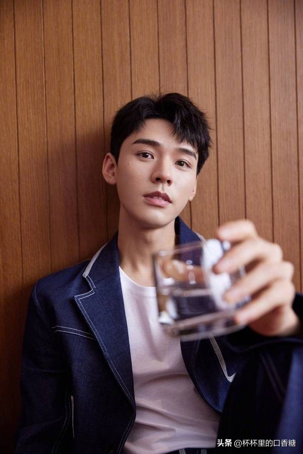 肖战罗云熙宋威龙王一博,男生认为肖战和宋威龙谁更帅
