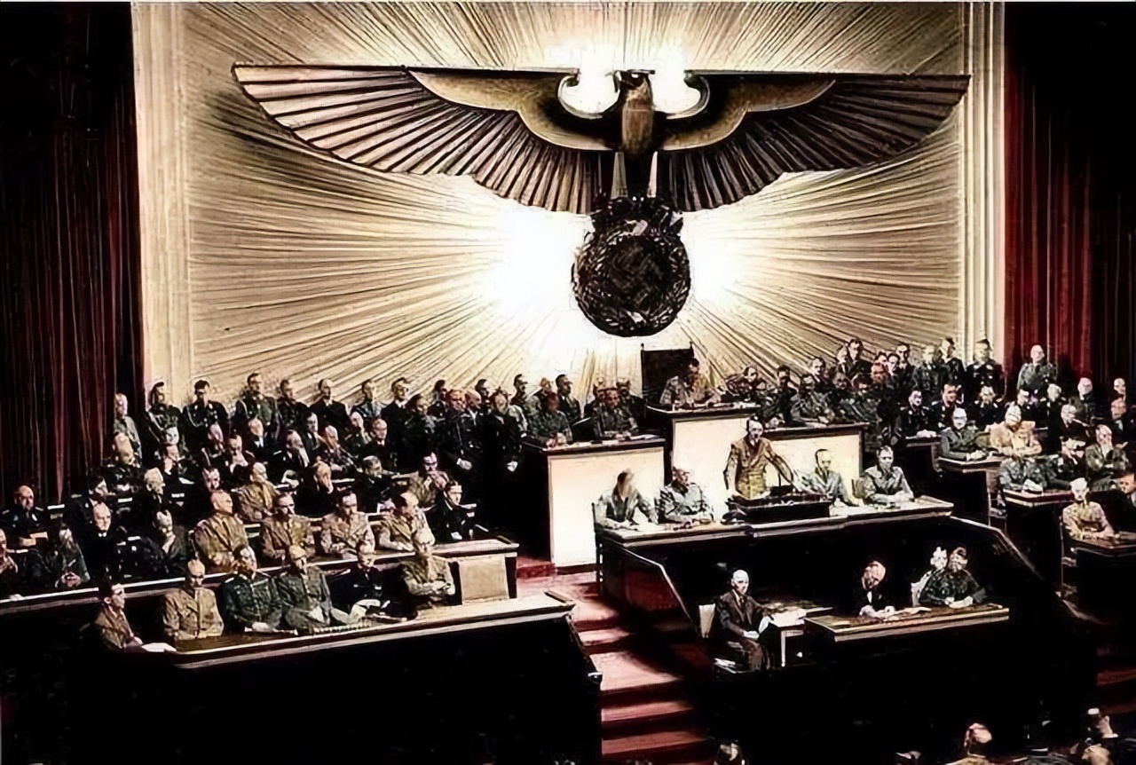 德国分裂为东德西德后如何统一的,德国是什么时候分裂成东德西德