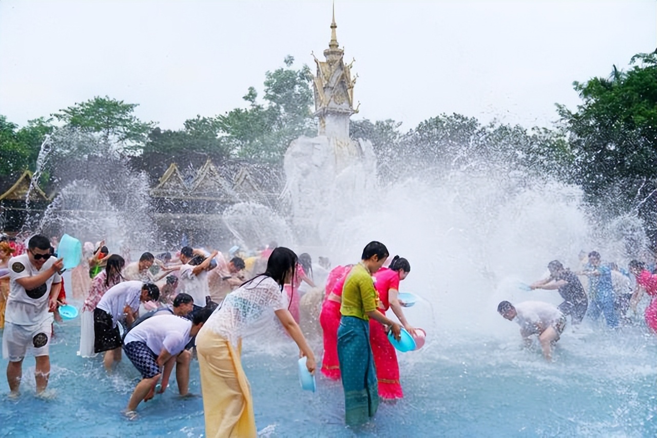 中缅边境旅游文化,中缅边境的旅游景点