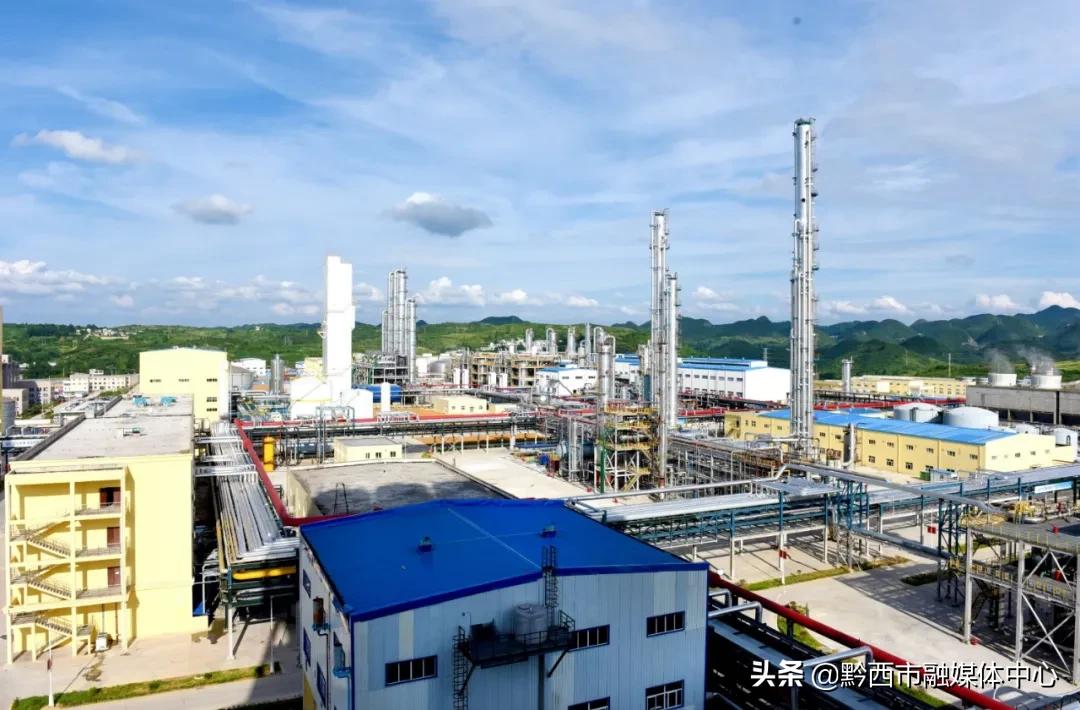 聚焦两会砥砺奋进行稳致远,聚焦盛会砥砺初心