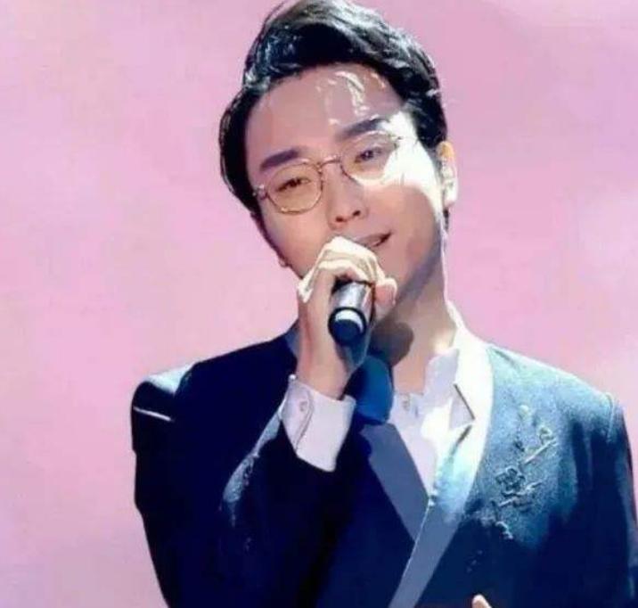 李玉刚经历过哪些事,李玉刚经历了什么