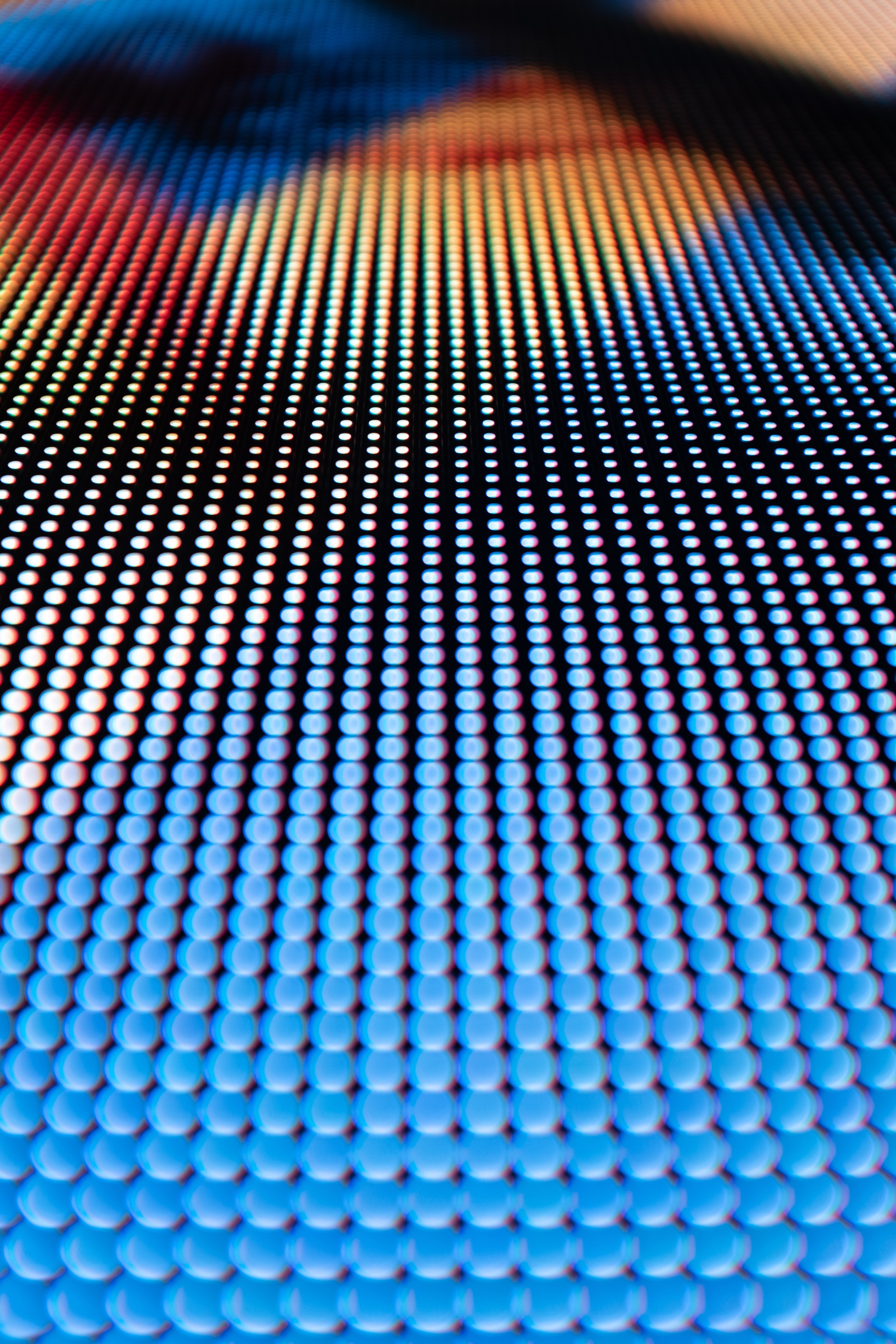 oled比lcd更护眼吗,oled比lcd更省电的原因