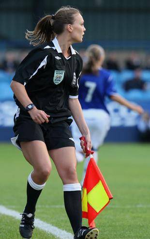 “娜姐”领衔，新赛季英超迎来四位新晋裁判员