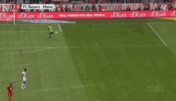 男足vs日本男足爆笑名场面,中国男足vs日本男足爆笑现场