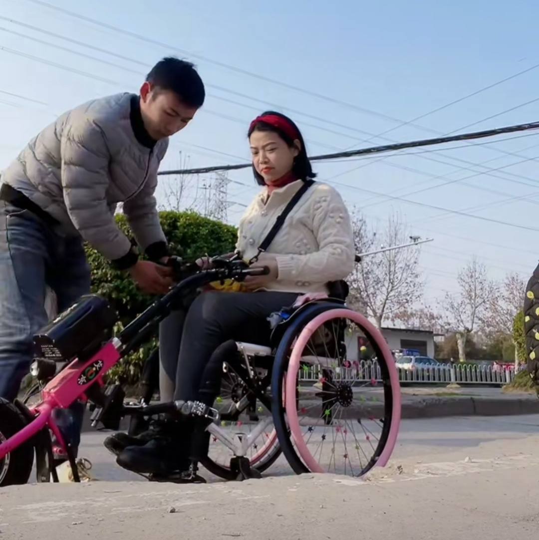 湖北女子瘫痪后嫁给朋友的儿子,女子受伤瘫痪后嫁给闺蜜的儿子