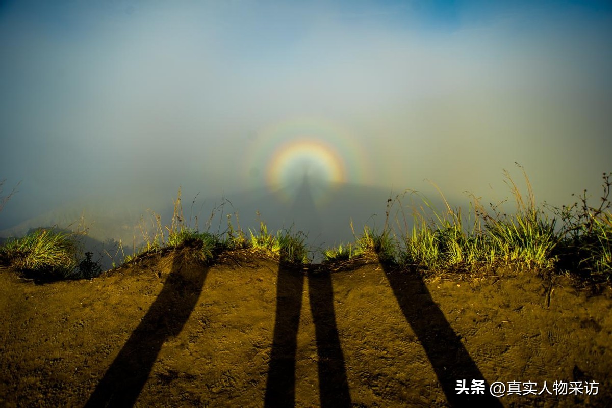 做模特月入十万真的吗,普通人做模特收入怎样